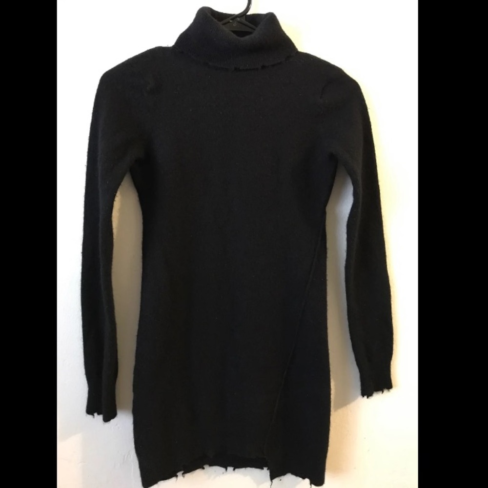 Pam & Gela black turtleneck
